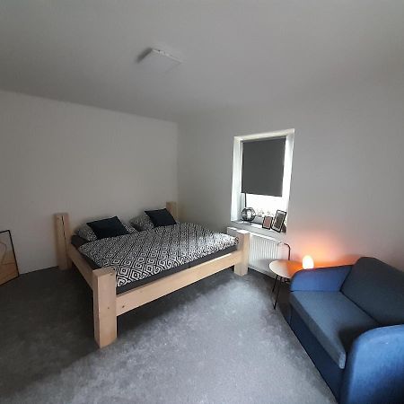 Apartman Devade Se Dvema Loznicemi A Wifi Pripojenim Trutnov Exterior photo